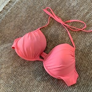Women’s Light Lift Halter Bikini Top 💗